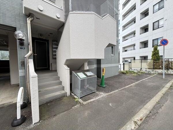 ニュープログレスビル