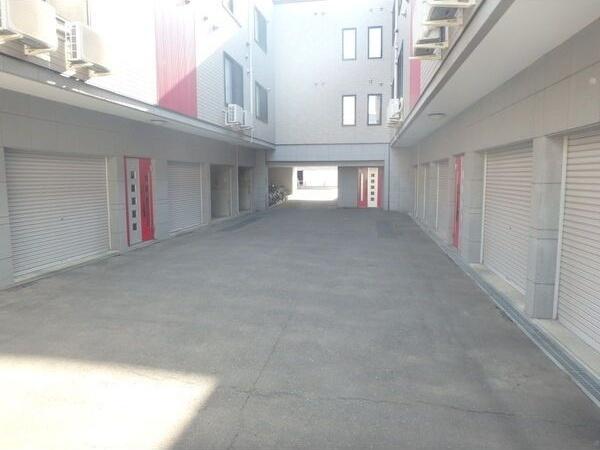 LEESPACE新道東III