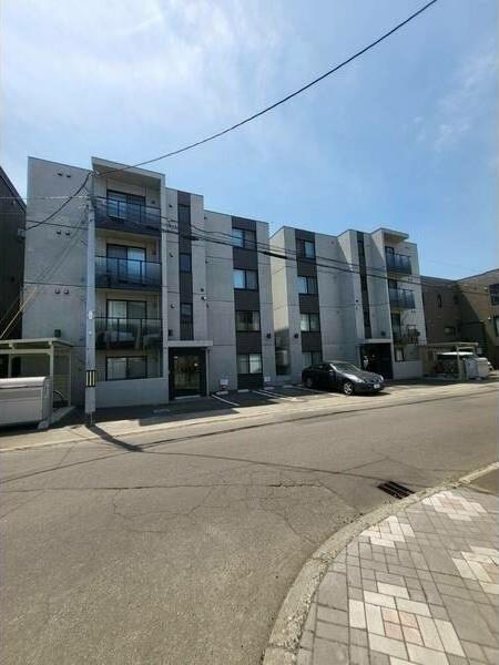 札幌市西区八軒七条東１丁目のマンション