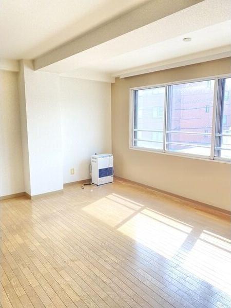札幌市西区山の手一条２丁目のマンション