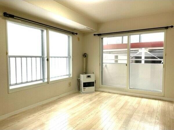 札幌市西区八軒三条東２丁目のマンション