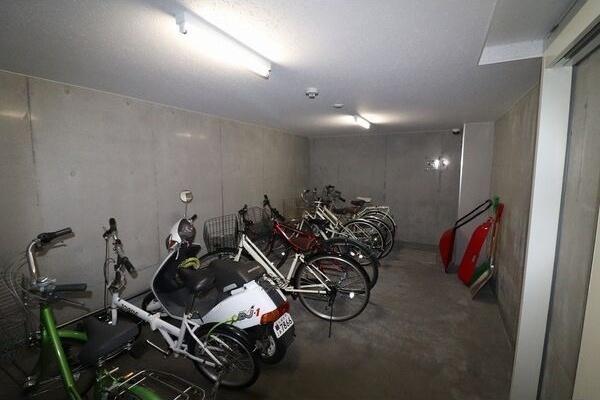 札幌市豊平区平岸三条１２丁目のマンション