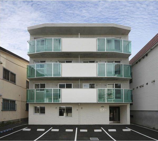 札幌市豊平区平岸三条１２丁目のマンション