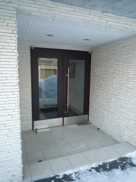 札幌市豊平区平岸三条１２丁目のマンション