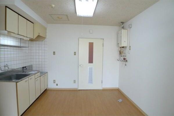 札幌市白石区菊水二条２丁目のマンション