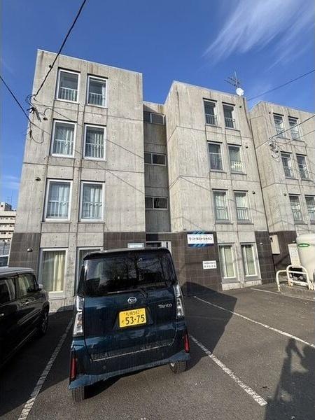 札幌市白石区南郷通１丁目南のマンション