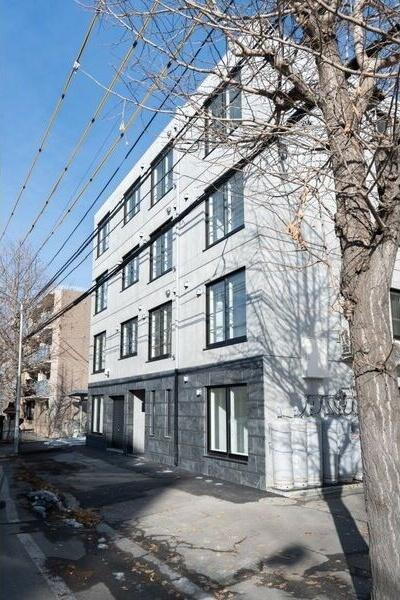 札幌市白石区本郷通１３丁目北のマンション