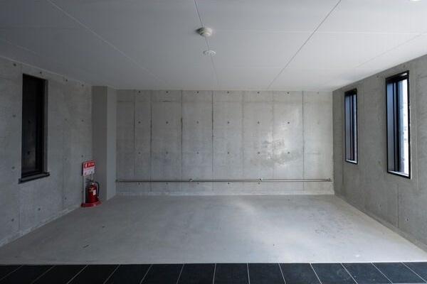 札幌市白石区本郷通１３丁目北のマンション