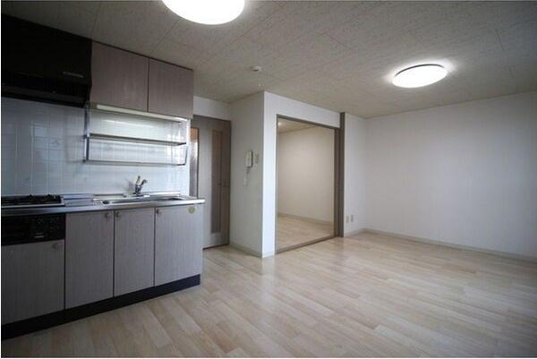 札幌市白石区南郷通１７丁目北のマンション