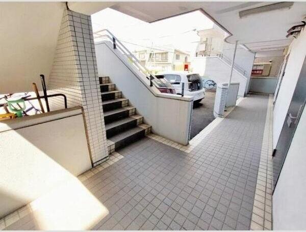 テラ元町