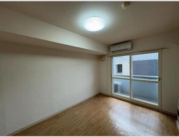 テラ元町