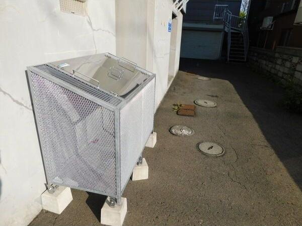 札幌市白石区南郷通１２丁目南のマンション