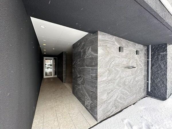札幌市白石区南郷通１５丁目南のマンション