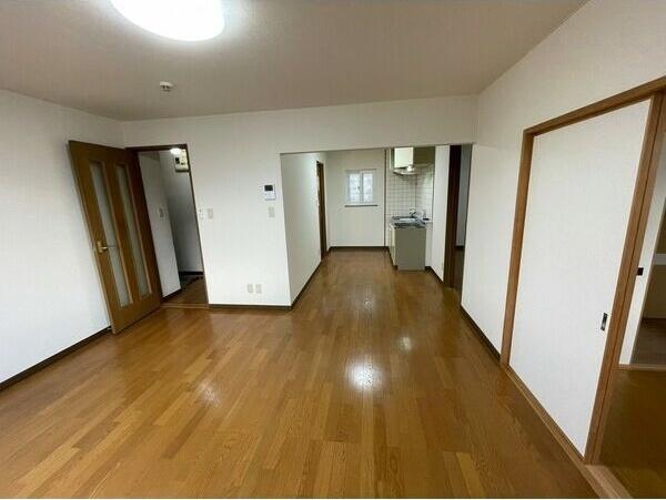 札幌市白石区北郷一条１２丁目のアパート