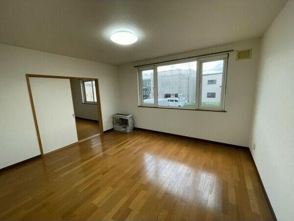 札幌市白石区北郷一条１２丁目のアパート