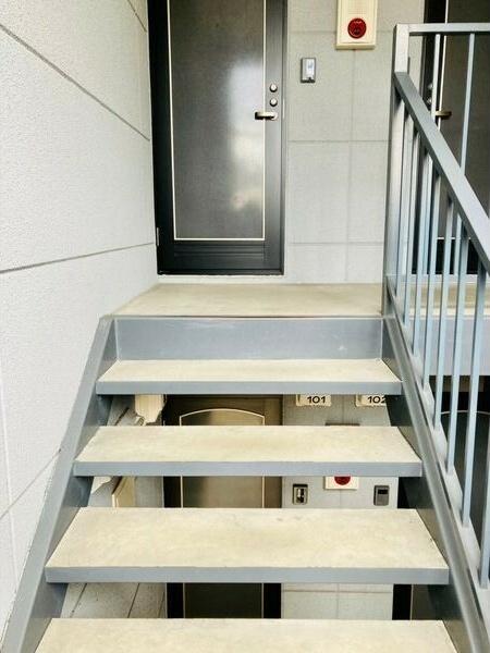 札幌市白石区北郷一条１２丁目のアパート