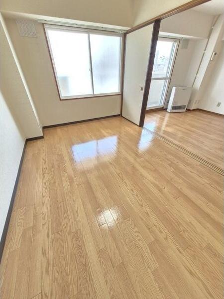 札幌市白石区南郷通１丁目南のマンション
