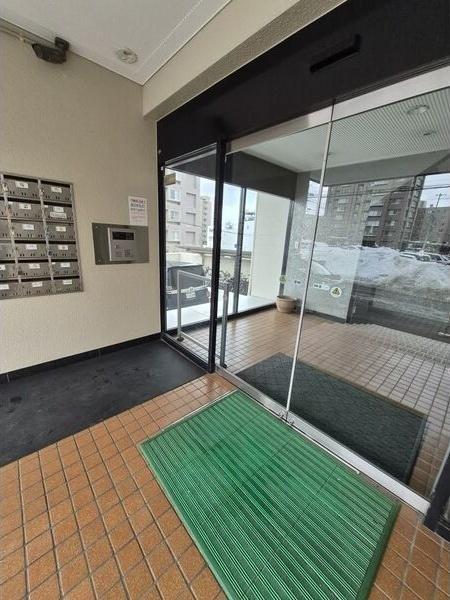 札幌市白石区南郷通１丁目南のマンション