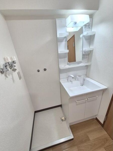札幌市白石区南郷通１丁目南のマンション