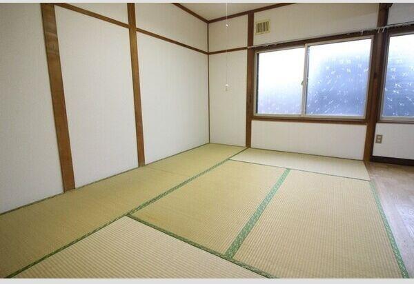 札幌市白石区南郷通２丁目南のアパート