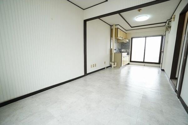 札幌市白石区南郷通１４丁目南のマンション