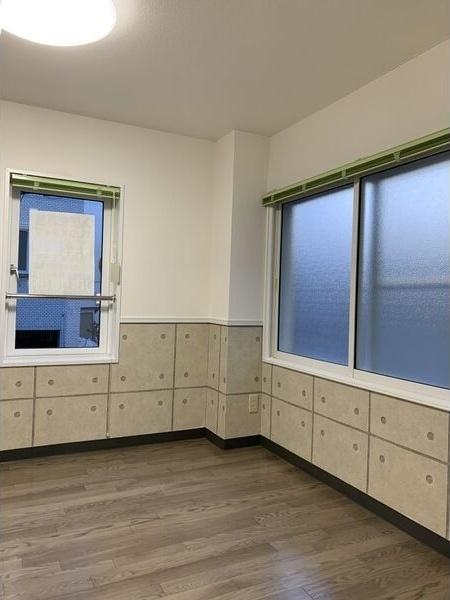 札幌市白石区本郷通１２丁目南のマンション