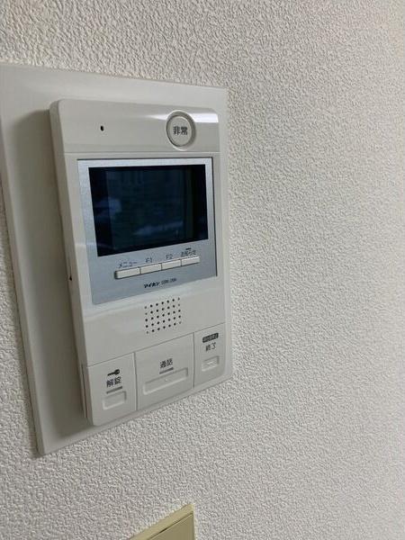 札幌市白石区本郷通１２丁目南のマンション