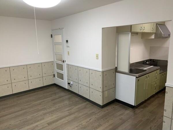 札幌市白石区本郷通１２丁目南のマンション
