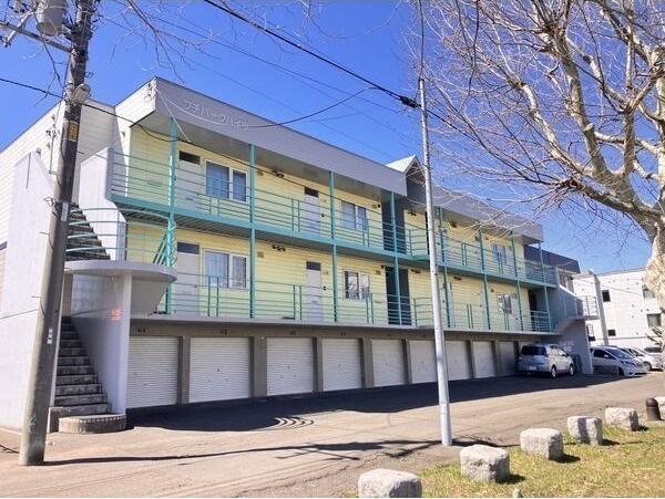 札幌市白石区南郷通１０丁目北のアパート