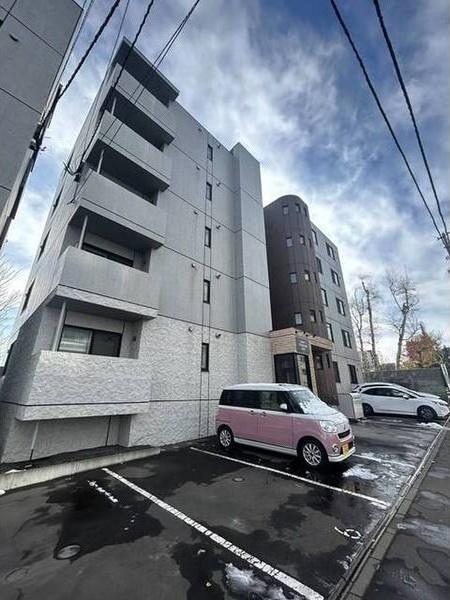札幌市豊平区月寒東一条８丁目のマンション