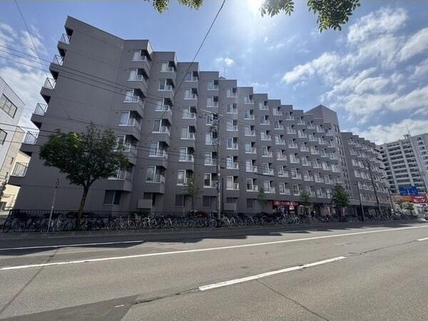 札幌市豊平区平岸三条８丁目のマンション