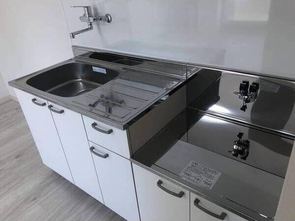 札幌市豊平区平岸一条２０丁目のアパート