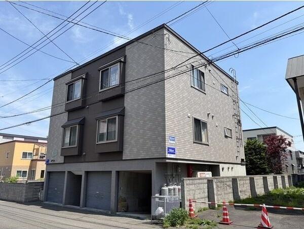 札幌市豊平区美園三条７丁目のアパート