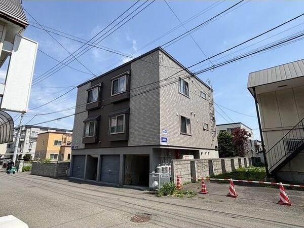 札幌市豊平区美園三条7丁目のアパート