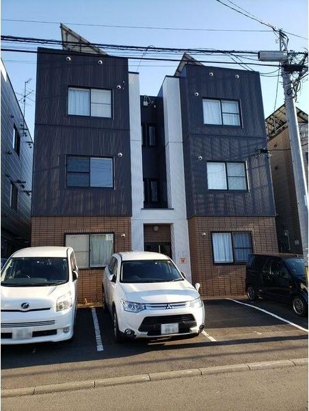 シャネル中井