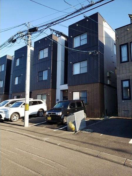 シャネル中井