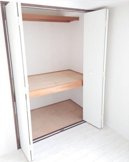 グレイシャス本郷