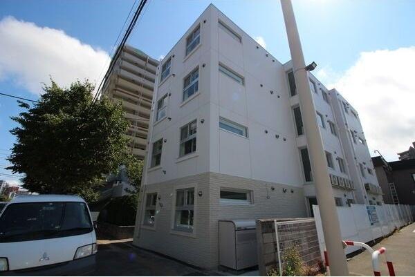 Burano学園前(ブラーノ)
