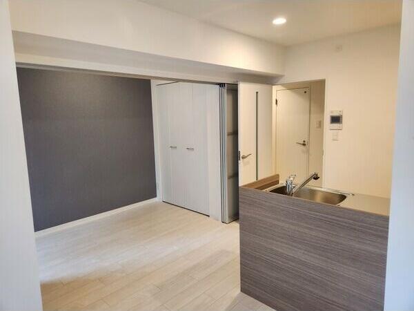 クリスタルガーデン栄町