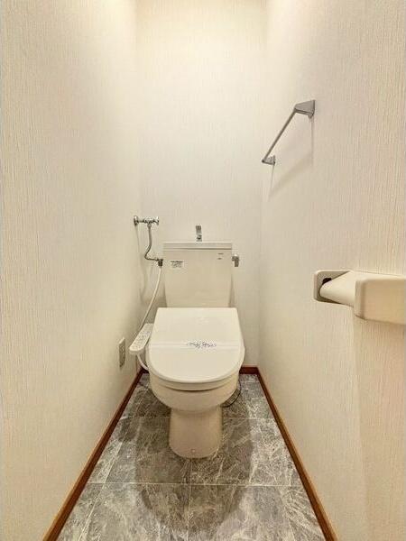 アレックス栄通