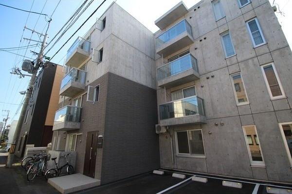 ラフレーズ菊水