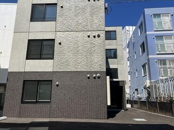 カヌレ菊水