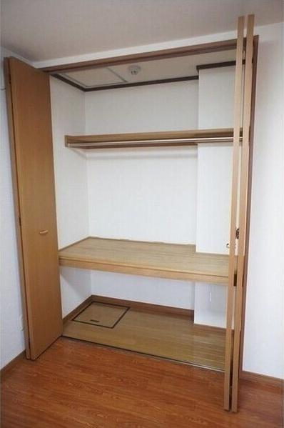 ルミエール本郷通8