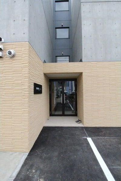 グランド中の島
