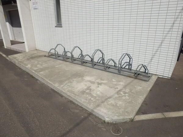 ビアン平岸