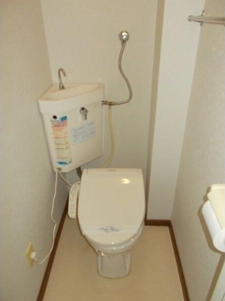 シェーンブルン美園A