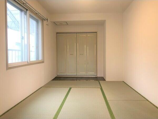 タクニヴァス