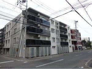 フォレストヒルズB