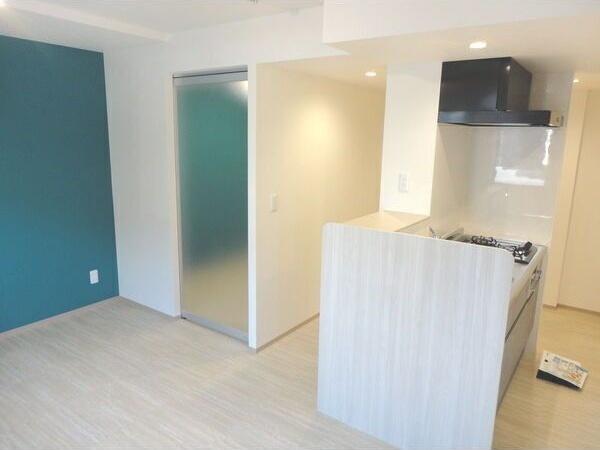 83W2(c)HACHISANWESTNY