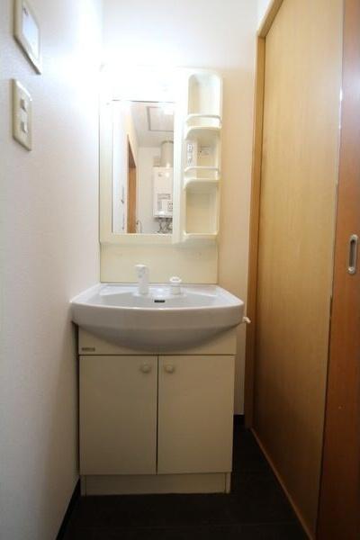 札幌市白石区本通１６丁目南のマンション